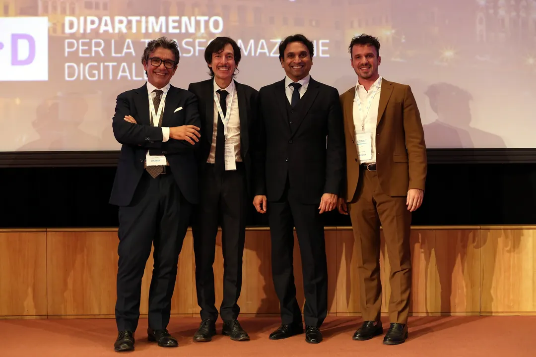 Con el Dr. Piero Venezia, el Prof. Murali Srinivasan y el Dr. Francesco Guido Mangano — Florencia, Italia